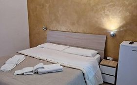 B&B Pompeii Living Dream